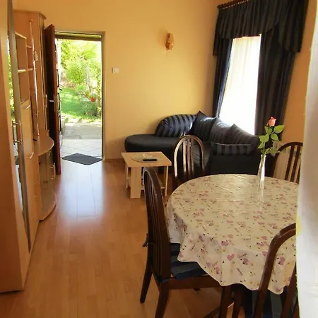Apartament Lovran 15123 *